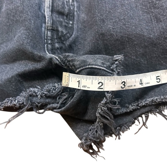 Levi's Womens 501 Original short- Lunar Black- Size 28 - Picture 12 of 12